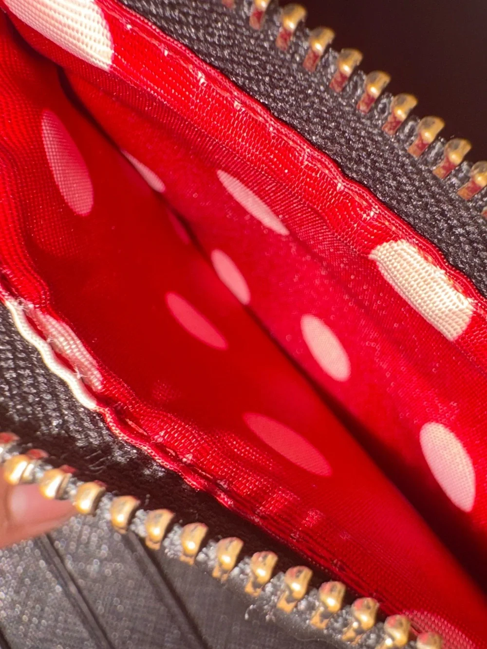 ♠️Kate Spade Minnie mouse wallet in good condition ♠️